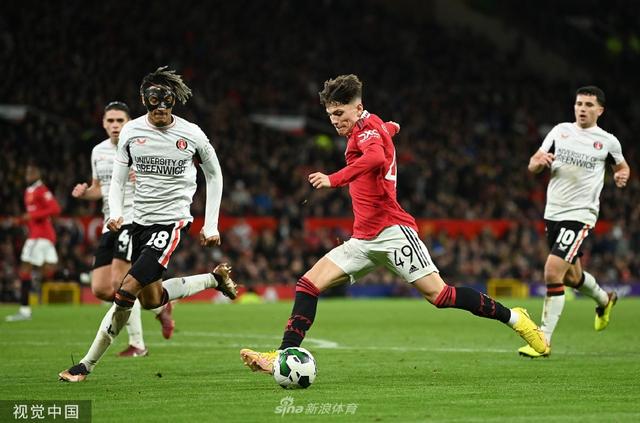 他們不僅是 他們不僅是